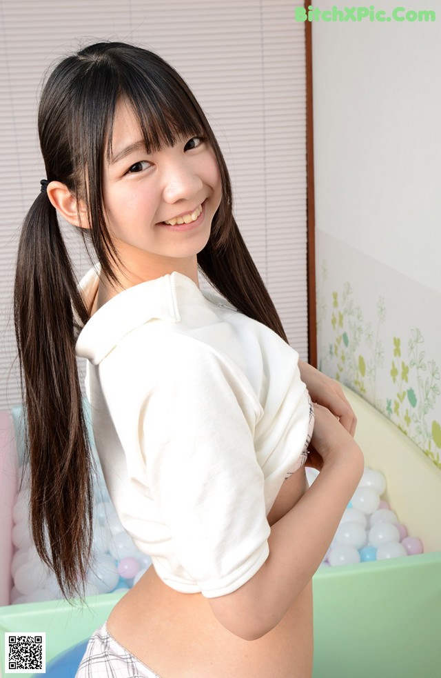 Yuzuka Shirai - Doggy Nude Cop No.7074eb